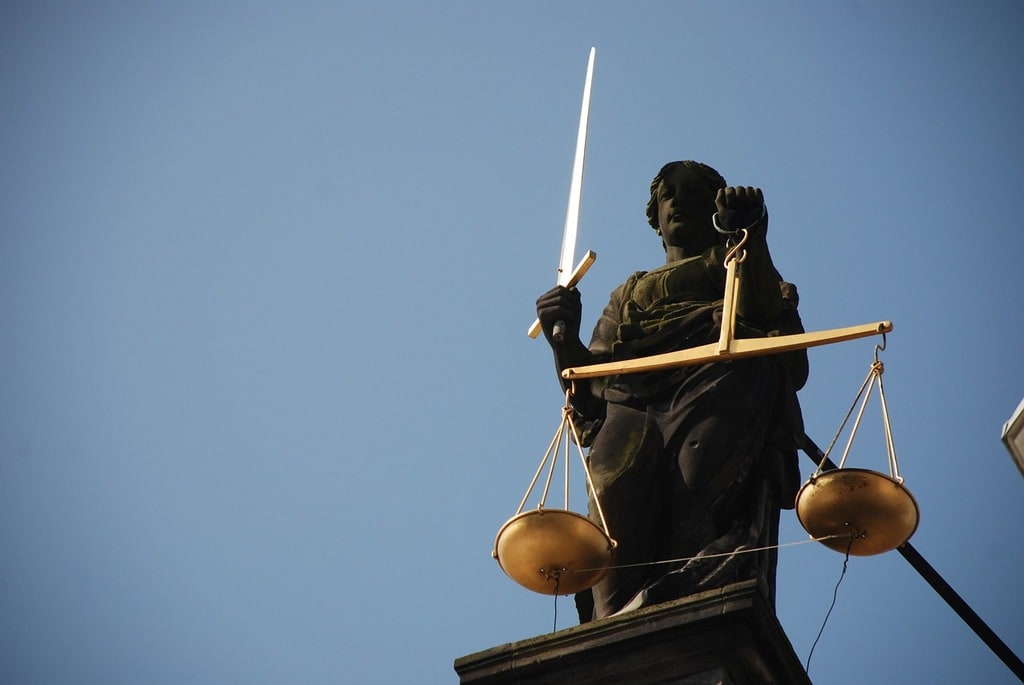 Pourquoi faire appel à un avocat pour défendre ses droits efficacement ?